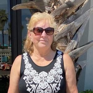 Meet your Posher, Bobbie